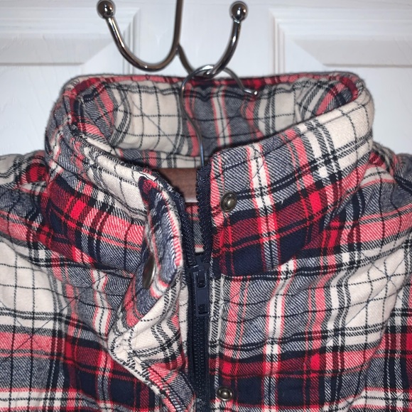 Versona Plaid Vest - Picture 5 of 8